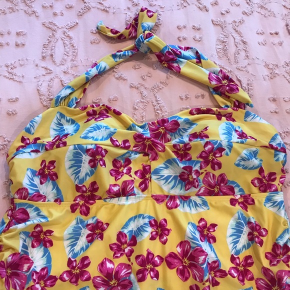 Target Family Collection Tropical Halter Swim Suit - Picture 3 of 9